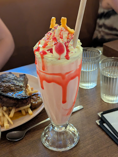 Opinii despre Aunty Ed's Restaurant and Bar în Katoomba - Hospitality and gastronomy