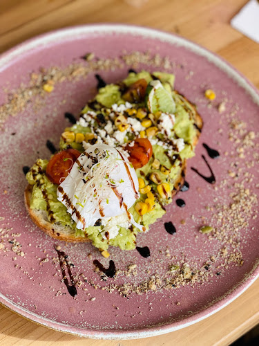 FLOVIE FLORIST CAFE - Carlton