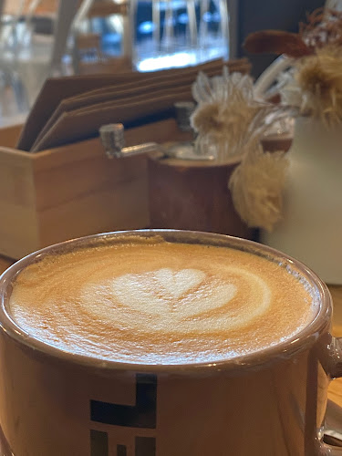 Bloom PMQ - Hospitality and gastronomy