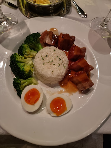 Opinii despre Desert Lantern Restaurant în Sadadeen - Hospitality and gastronomy