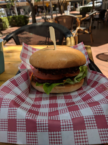 Opinii despre Roasted Kombi în Parkes - Hospitality and gastronomy