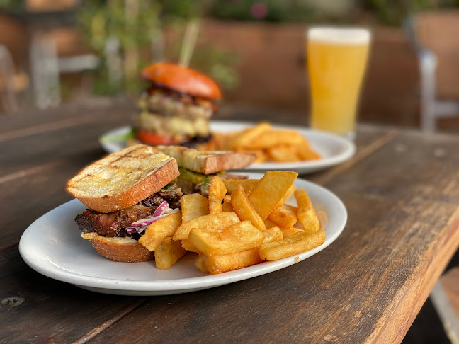 Iron Duke Hotel - Hospitality and gastronomy