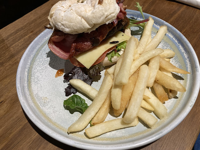 223 Main Rd, Golden Point VIC 3350