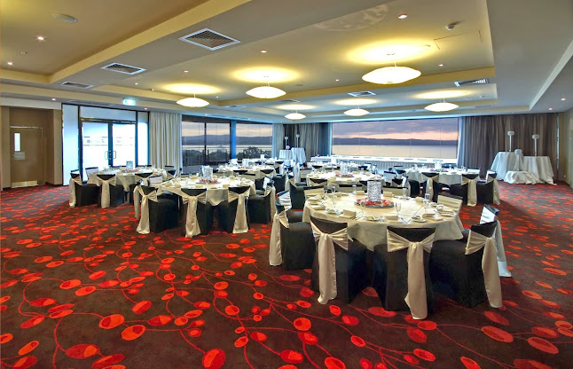 Diggers The Entrance - Long Jetty