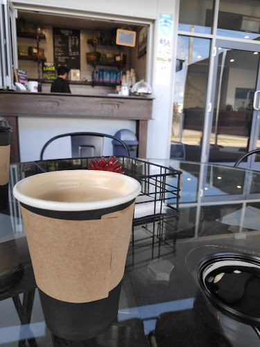 Comentarii opinii despre Snowy's Cafe