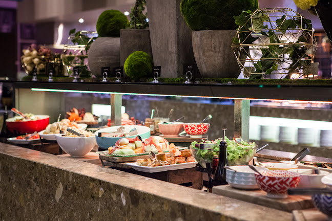 Waves Buffet Restaurant