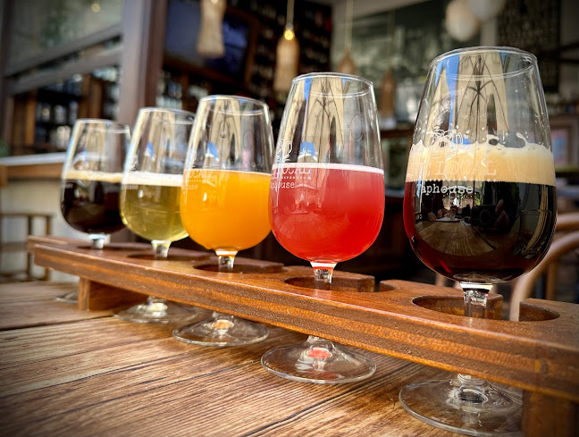 Opinii despre The Local Taphouse în St Kilda East - Hospitality and gastronomy