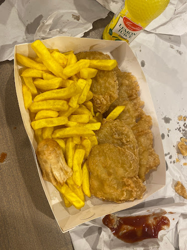 Shop 13/211 Ferris Rd, Cobblebank VIC 3338