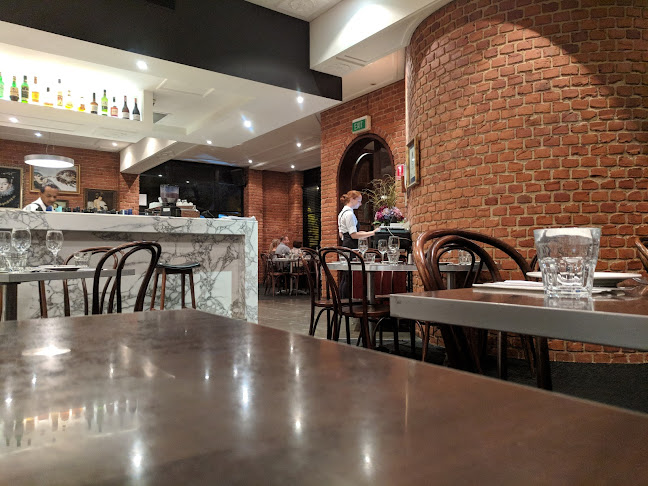 4 Irving St, Phillip ACT 2606