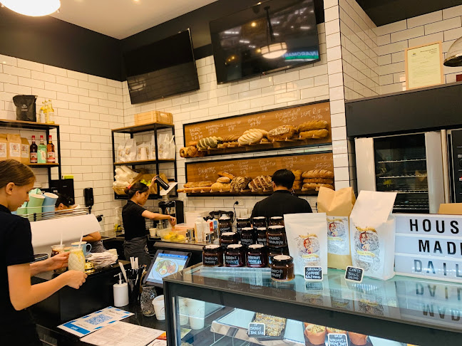 Central Shopping Centre, 1/21 McLeod St, Cairns City QLD 4870