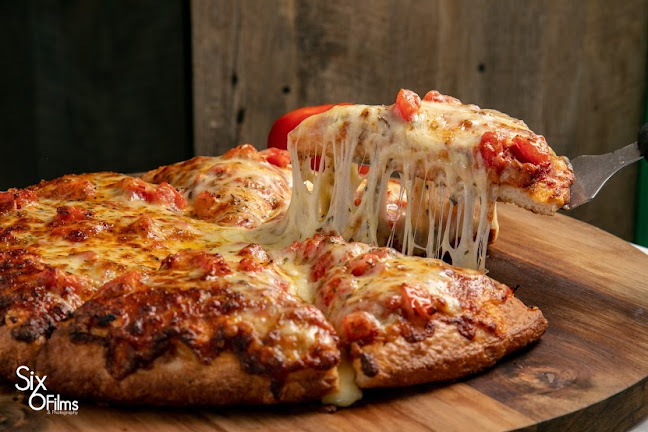 Pizza Workz Everton hills - Hospitality and gastronomy