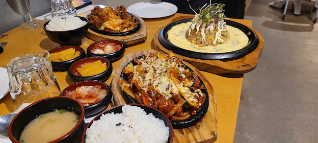 Opinii despre Zizigo Korean Cuisine în Townsville City - Hospitality and gastronomy