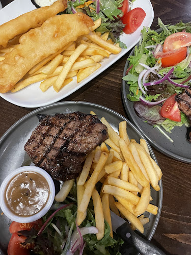 Comentarii opinii despre Runaway Bay Tavern