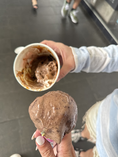 The PAVILIONS, Shop R09B/1 Roystonea Ave, Yarrawonga NT 0830