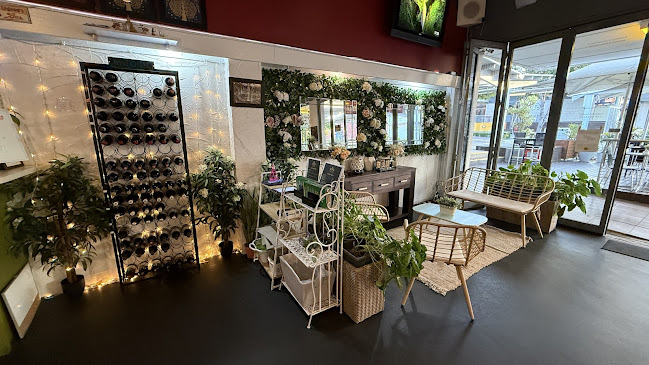 Ban Thai Bar and Restaurant