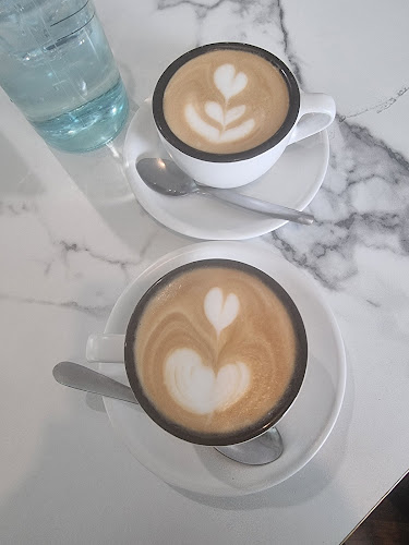 Comentarii opinii despre EQ Cafe & Bakehouse | Deakin