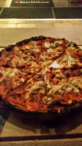 Henley's Bar & Kitchen - Hospitality and gastronomy