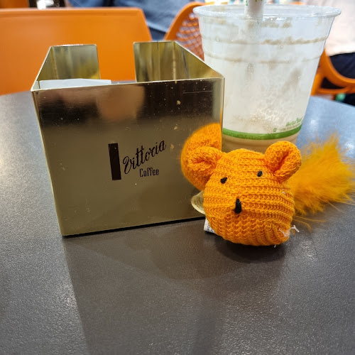 Hotshot Coffee Bar - Hospitality and gastronomy