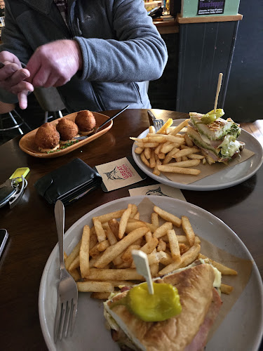 Comentarii opinii despre The Lass O'Gowrie Hotel