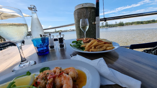 WatersEdge Seafood Restaurant - The Entrance