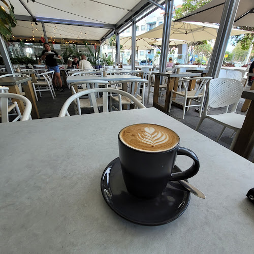 Comentarii opinii despre Ground Coolangatta