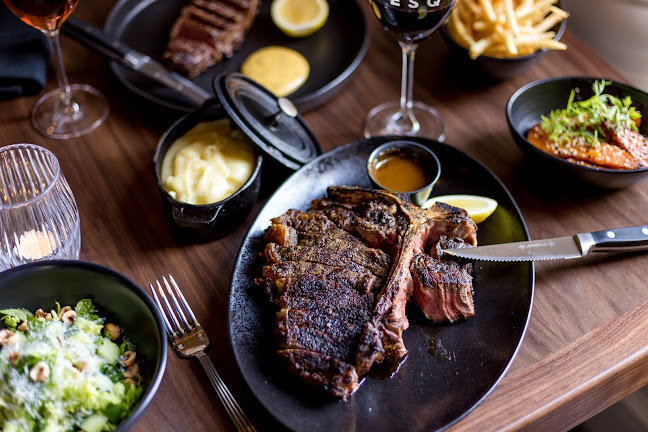 ESQ Bar + Dining - Sydney