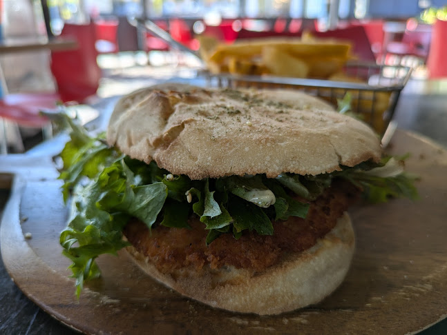 Scootz Cafe - Hospitality and gastronomy