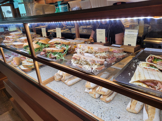 700 Bourke St, Docklands VIC 3008