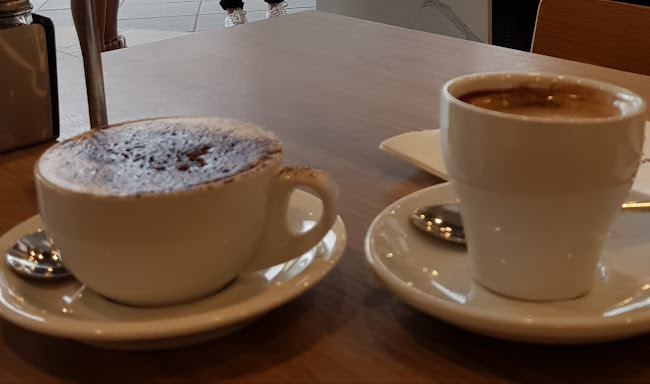 Common Coffee Surfers Paradise - Hospitality and gastronomy