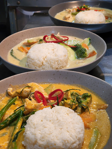 Comentarii opinii despre Nite & Day Cafe Restaurant