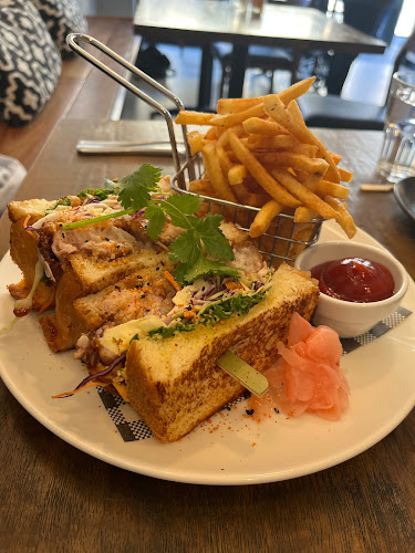 Bamboo Bean & Bamboo Burgers Cafe - Hospitality and gastronomy