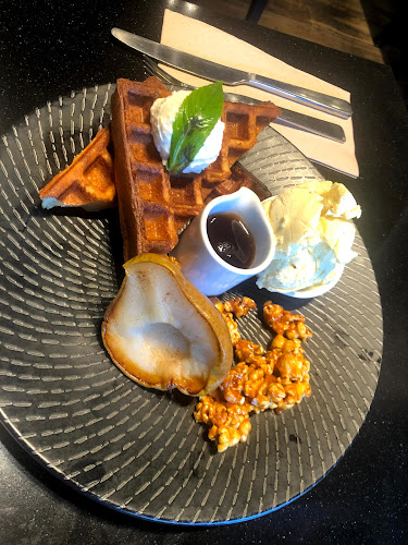 Comentarii opinii despre Maple + Clove