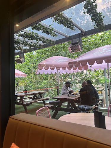 Opinii despre CQ Bar în Melbourne - Hospitality and gastronomy