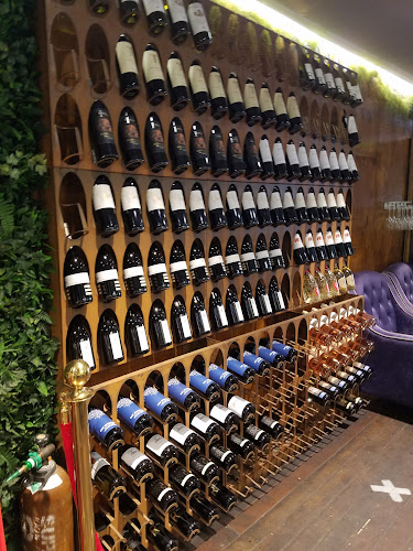 Capanno Trattoria Bar and Grill - Hospitality and gastronomy