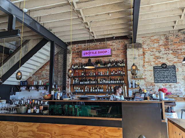 Comentarii opinii despre Mitchell Harris Wines