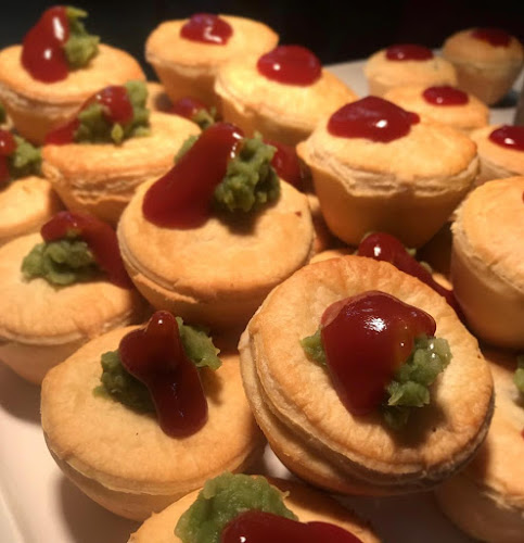 Byrnes Pie Factory - Hospitality and gastronomy