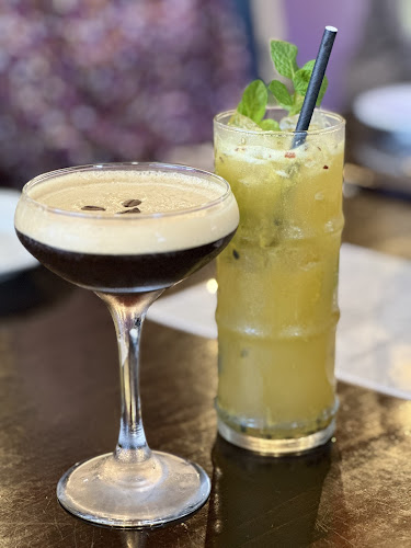 Golden Beach Tavern - Caloundra