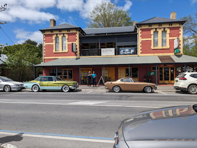 The Woodside Hotel - Adelaide