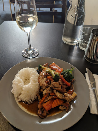 Comentarii opinii despre Mango Colac