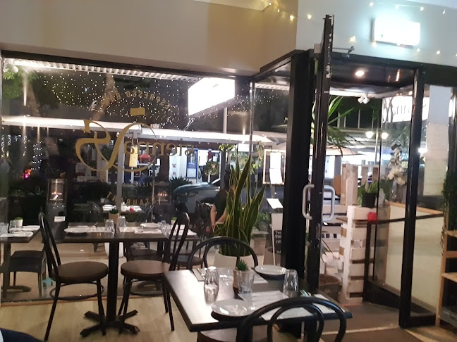 Opinii despre Sienna's Restaurant în Nelson Bay - Hospitality and gastronomy