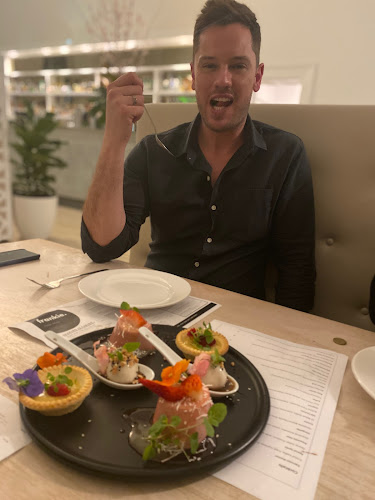 Comentarii opinii despre frankie. Bar & Eatery