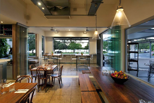 Thomas Corner Eatery