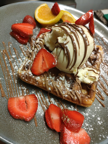 Comentarii opinii despre Cups N' Saucers