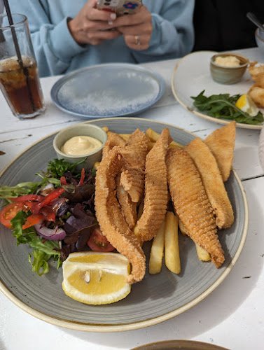 1 Palm St, Tuncurry NSW 2428