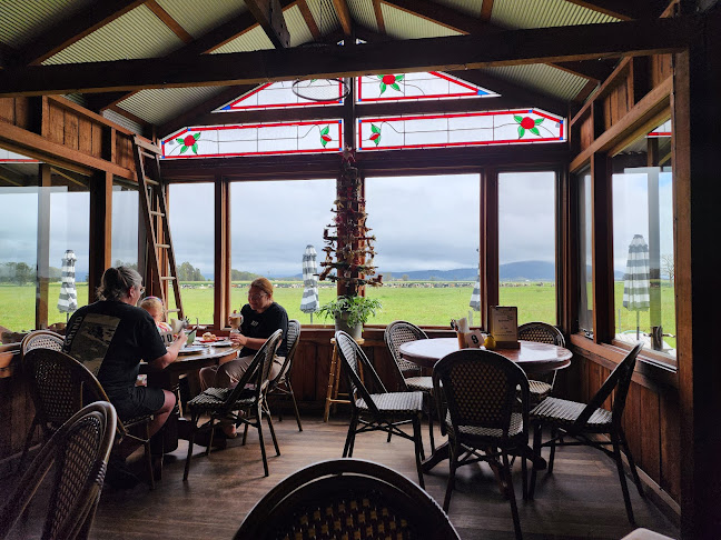 719 Greenwell Point Rd, Pyree NSW 2540