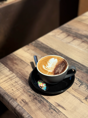 Ohana cafe and ice creamery - Sussex Inlet