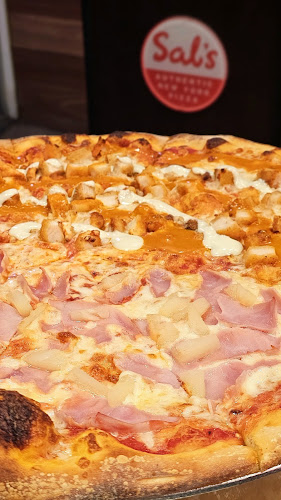 Opinii despre Sal's Authentic New York Pizza - Exhibition Street în Melbourne - Hospitality and gastronomy