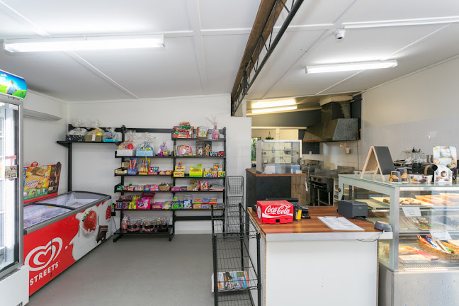 Ling’s Cafe & Store - Ellalong