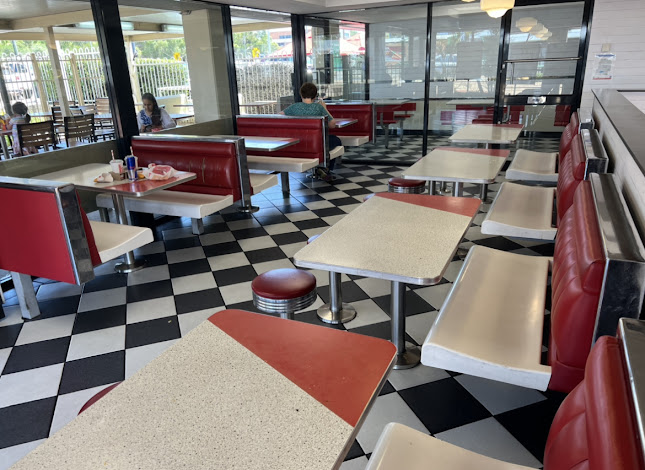 2/1 Marshall Rd, Myaree WA 6154