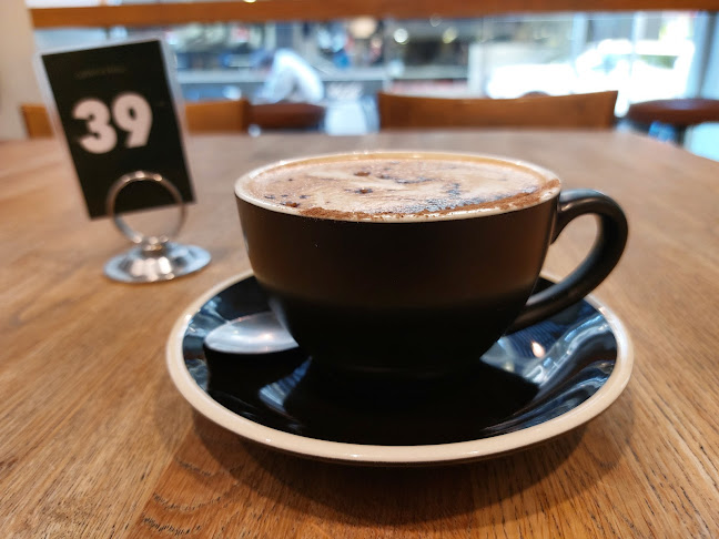 Comentarii opinii despre Corner & Bench